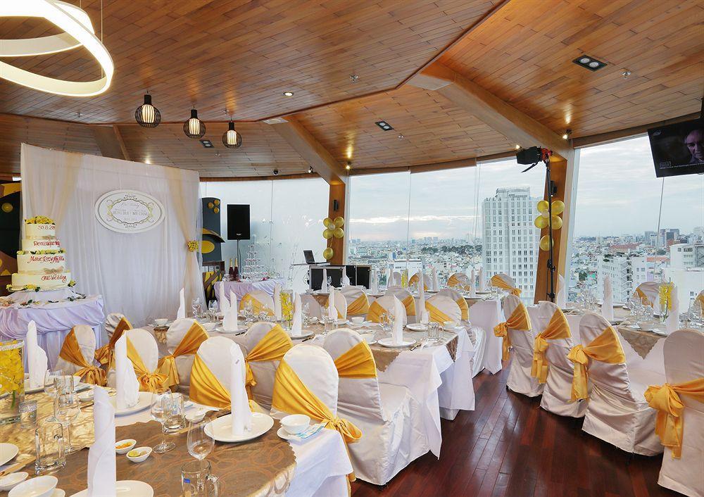Cosmopolitan Hotel Ho Chi Minh City Exterior photo