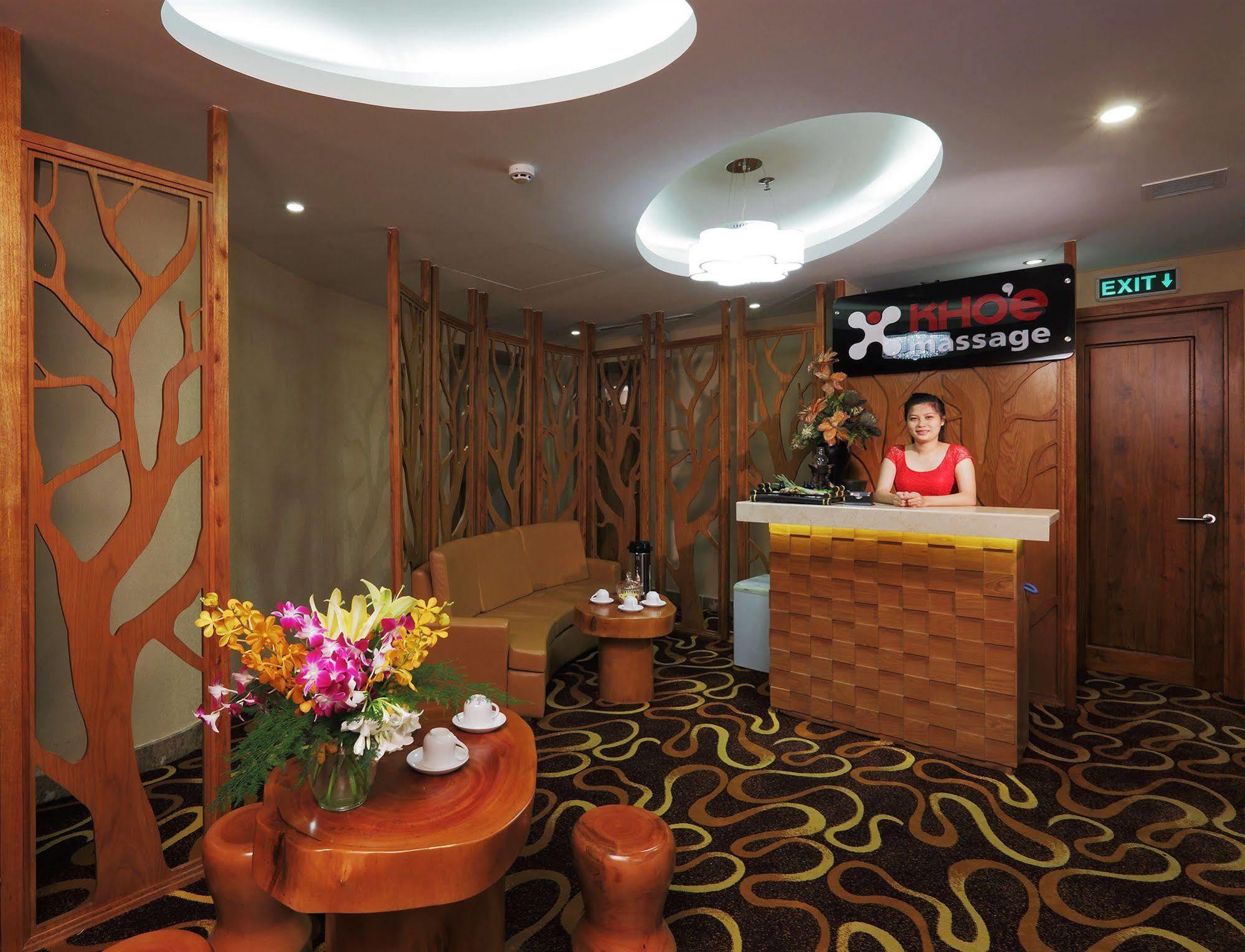 Cosmopolitan Hotel Ho Chi Minh City Exterior photo
