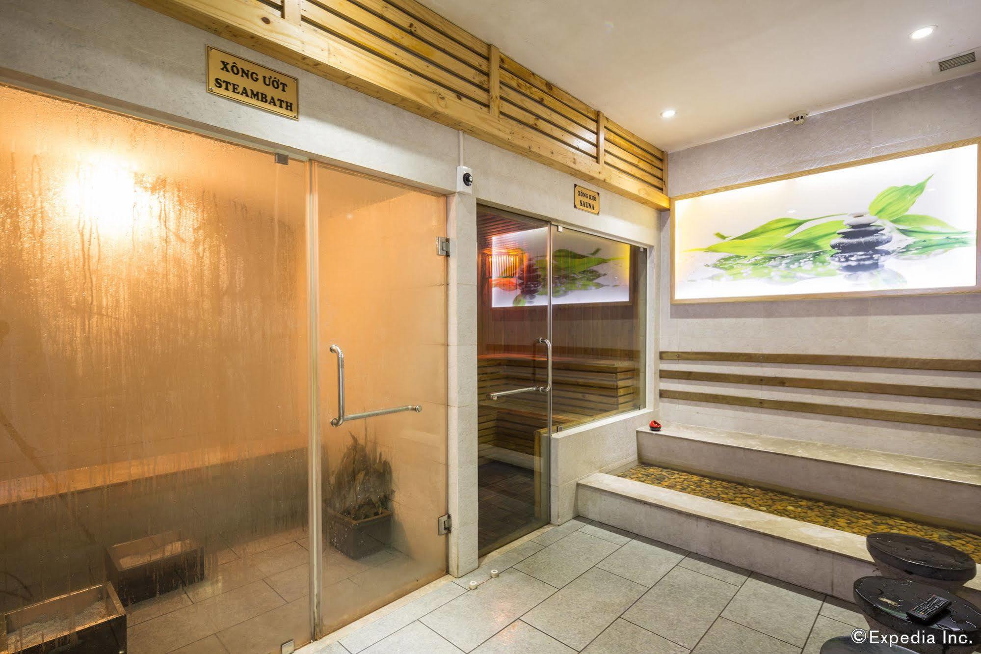 Cosmopolitan Hotel Ho Chi Minh City Exterior photo