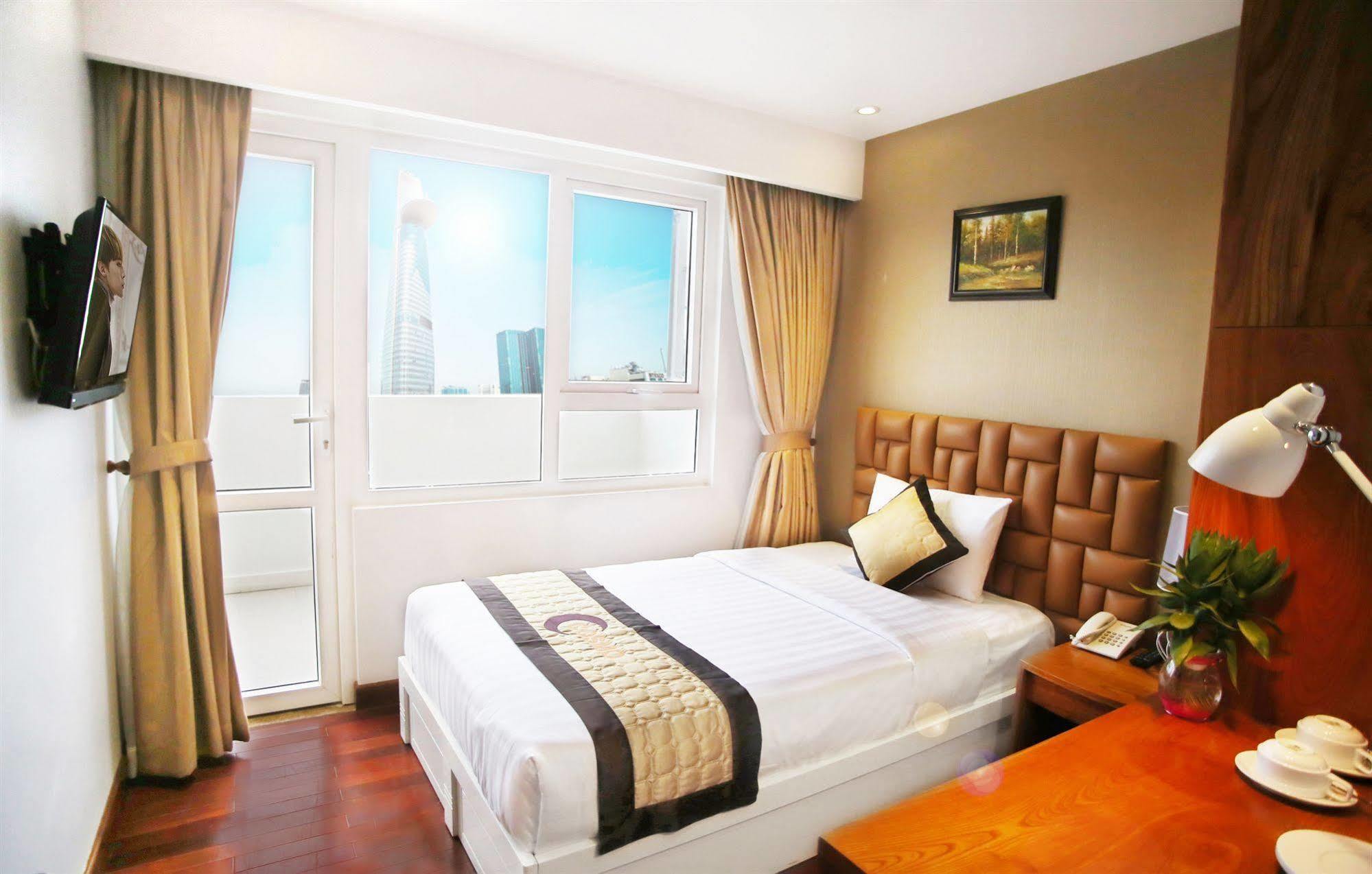 Cosmopolitan Hotel Ho Chi Minh City Exterior photo